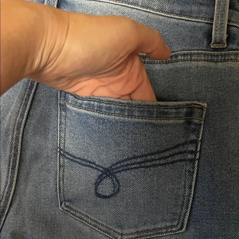 Distressed Blue Jeans - Picture 9 of 9
